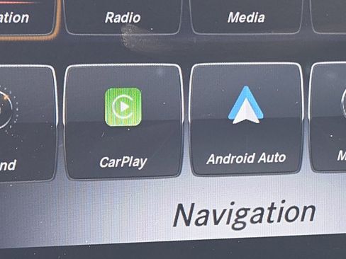 Used 2018 Mercedes-Benz GLA 250 4MATIC image 5