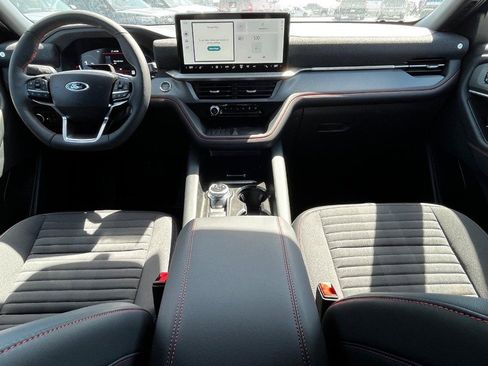 New 2025 Ford Explorer ST-Line w/ Premium Package image 7