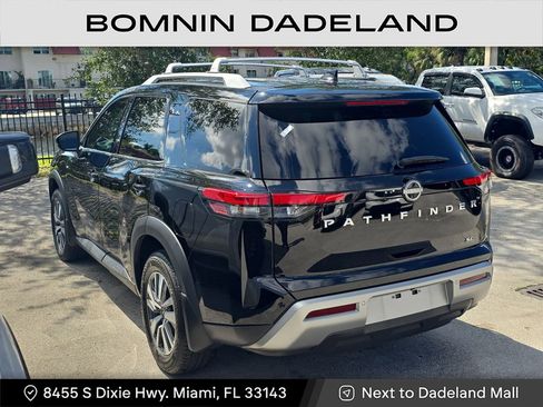 Used 2024 Nissan Pathfinder SL image 4
