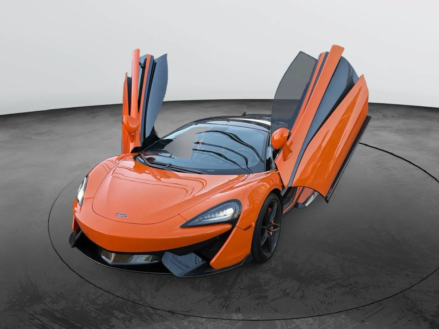 Used 2017 McLaren 570S Coupe RWD image 1
