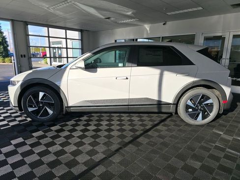 New 2026 Hyundai Ioniq 5 SE image 7