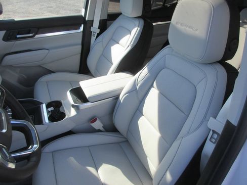 New 2026 GMC Terrain Denali AWD/4WD image 11