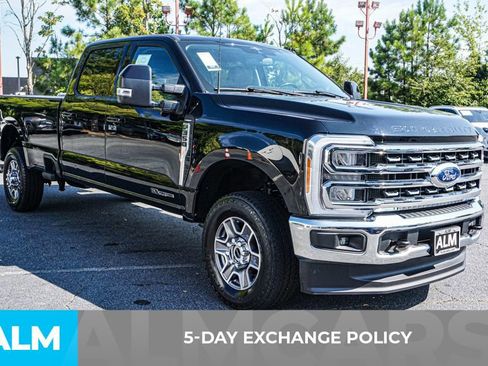 Used 2023 Ford F350 Lariat image 4