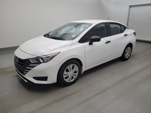 Used 2024 Nissan Versa S w/ Trunk Package FWD image 2