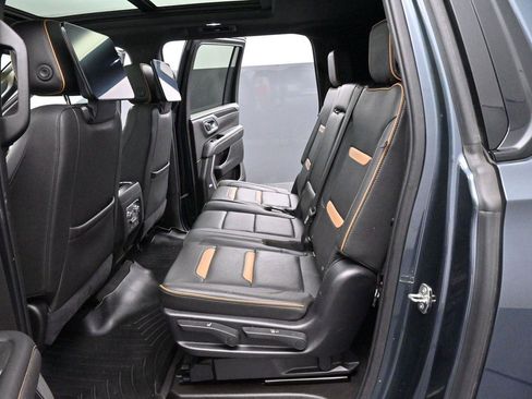 Used 2021 GMC Yukon XL AT4 w/ AT4 Premium Plus Package AWD/4WD image 33