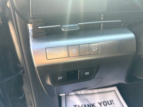 Certified 2024 Hyundai Kona Limited AWD/4WD image 14