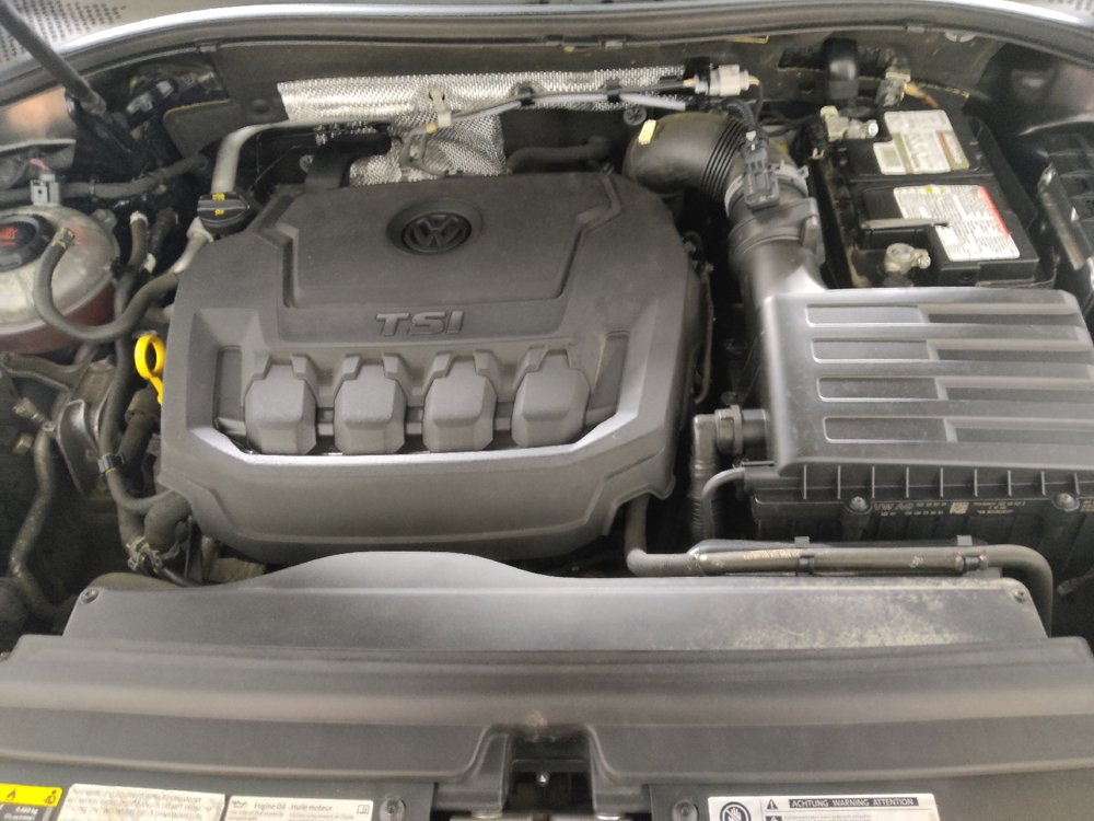 Used 2018 Volkswagen Tiguan SE AWD/4WD image 30