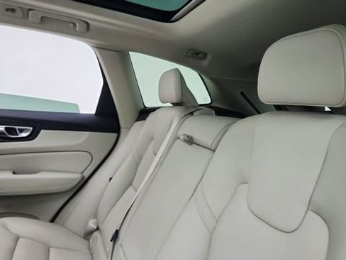Used 2023 Volvo XC60 B5 Plus w/ Climate Package image 29