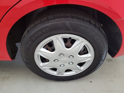 Used 2017 Chevrolet Sonic LS FWD image 31