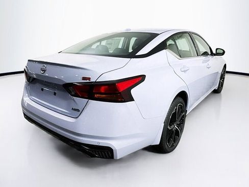 New 2025 Nissan Altima 2.5 SR w/ SR Premium Package image 5