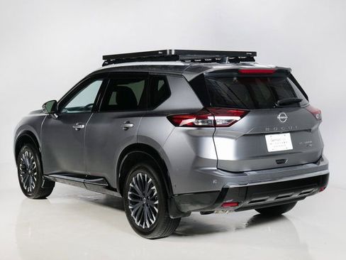 Used 2025 Nissan Rogue Platinum w/ Platinum Premium Package image 5