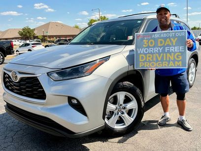 Used 2021 Toyota Highlander LE