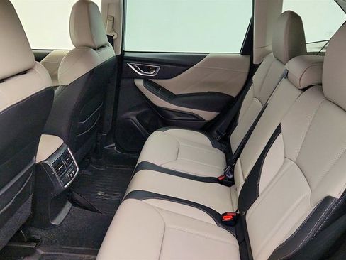 Used 2023 Subaru Forester Limited image 18