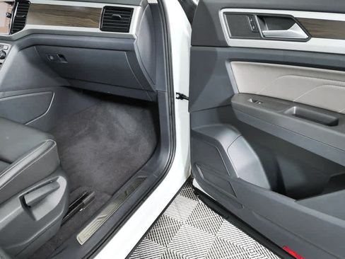 Certified 2022 Volkswagen Atlas SE FWD image 27