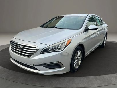 Used 2015 Hyundai Sonata SE w/ Option Group 09