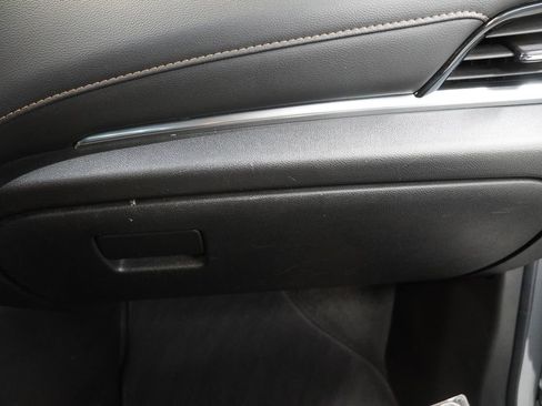 Used 2019 Chevrolet Traverse LS FWD image 38