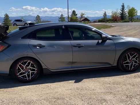Used 2019 Honda Civic Sport Touring image 9