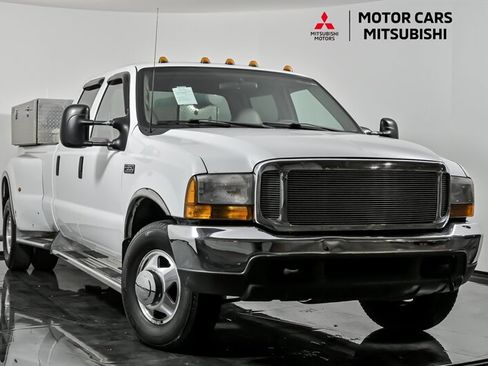 Used 2000 Ford F350 Lariat image 1