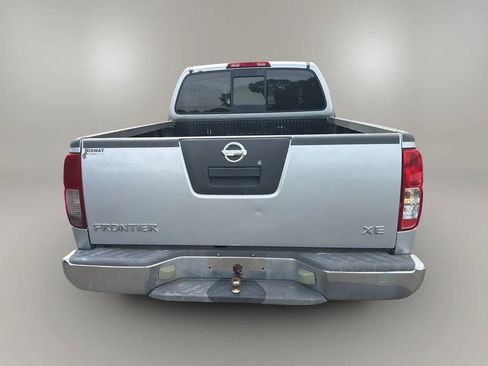 Used 2005 Nissan Frontier XE w/ (U01) Preferred Pkg RWD image 5