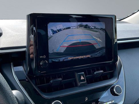 Used 2024 Toyota Corolla LE FWD image 21