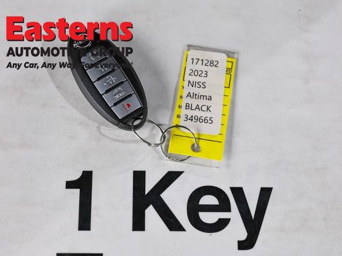 Used 2023 Nissan Altima 2.5 SR w/ SR Premium Package AWD/4WD image 25