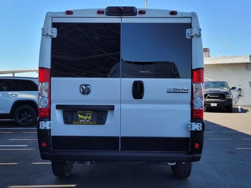 Used 2025 RAM ProMaster 2500 w/ U-Haul Equipment Group FWD image 5