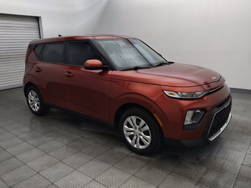 Used 2020 Kia Soul LX FWD image 11