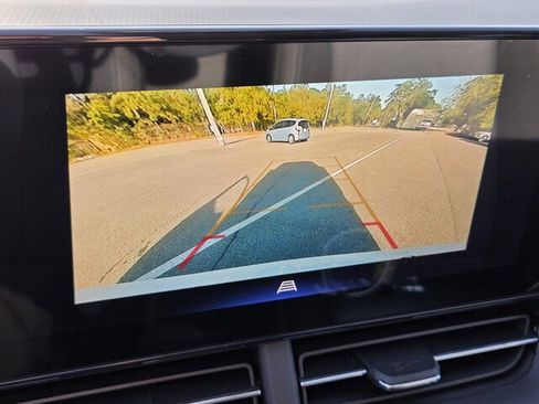 New 2026 Chevrolet Trax LT image 8