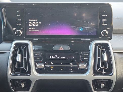 Used 2023 Kia Sorento SX image 17