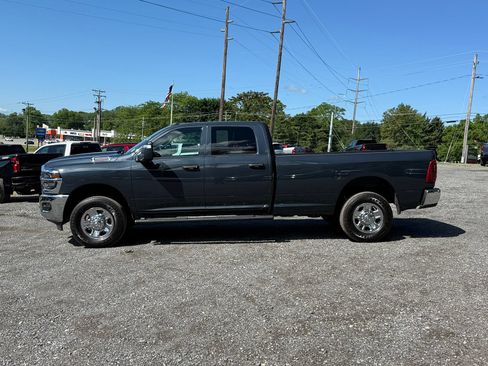 Used 2025 RAM 2500 Tradesman AWD/4WD image 7