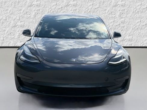 Used 2018 Tesla Model 3 Long Range RWD image 4