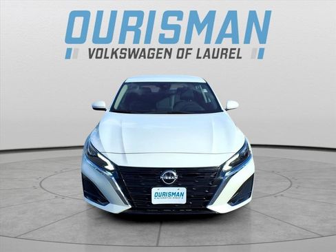 Used 2023 Nissan Altima 2.5 SV image 6