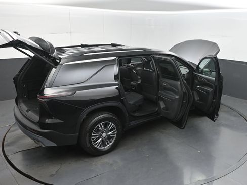 Certified 2026 Chevrolet Traverse LT FWD image 48