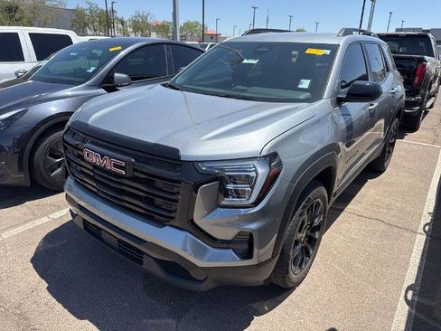 Used 2026 GMC Terrain Elevation w/ Elevation Premium Package FWD image 2