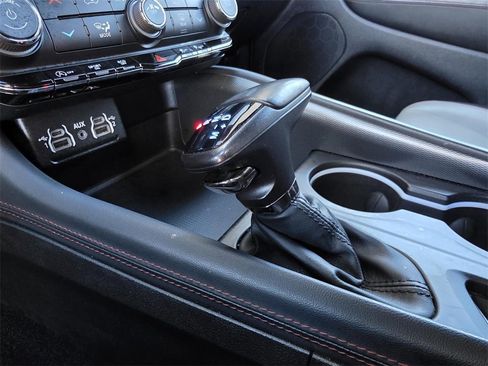 Used 2024 Dodge Durango GT image 27