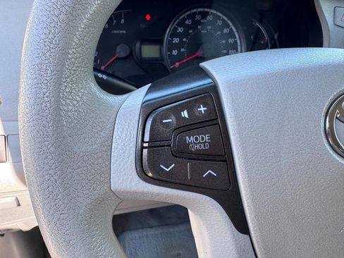 Used 2014 Toyota Sienna LE image 14