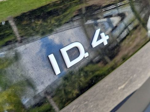 Certified 2023 Volkswagen ID.4 Pro RWD image 5