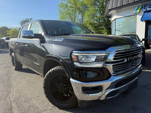 Used 2019 RAM 1500 Laramie AWD/4WD image 1