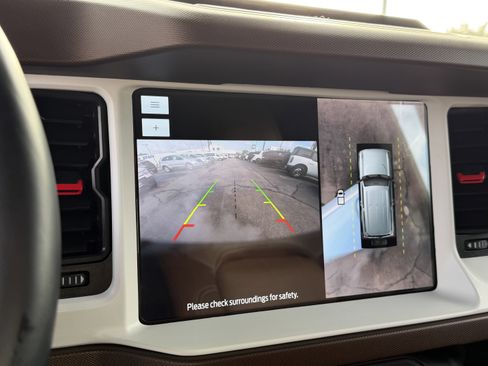 Certified 2023 Ford Bronco Heritage Edition image 23