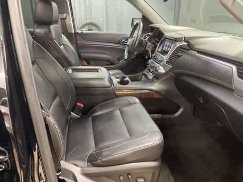 Used 2018 Chevrolet Suburban LT AWD/4WD image 33