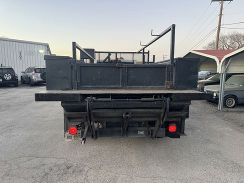 Used 2012 RAM 4500 2WD Regular Cab DRW w/ ST Decor Group image 6