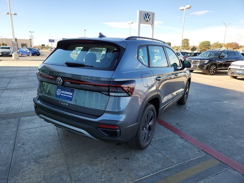 New 2026 Volkswagen Taos S image 7
