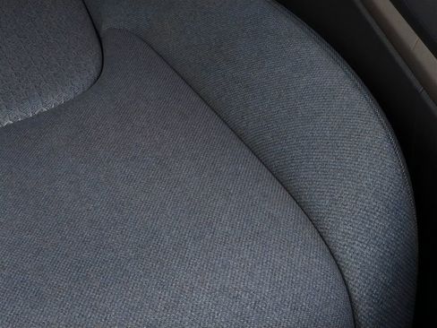 New 2026 Kia Carnival LX FWD image 24