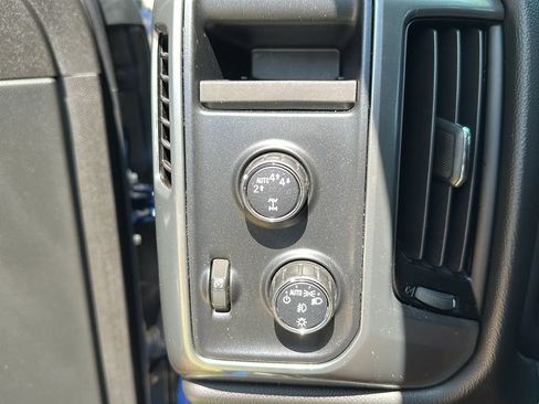 Used 2017 Chevrolet Silverado 1500 LT w/ All Star Edition AWD/4WD image 16