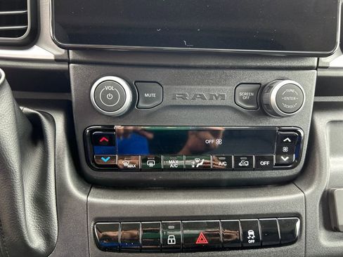 New 2026 RAM ProMaster 3500 w/ Quick Order Package 22G SLT image 18