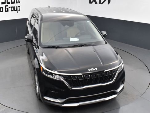 Certified 2024 Kia Carnival LX image 16