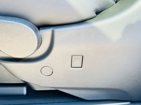 New 2026 Buick Enclave Sport Touring w/ Power Package image 34