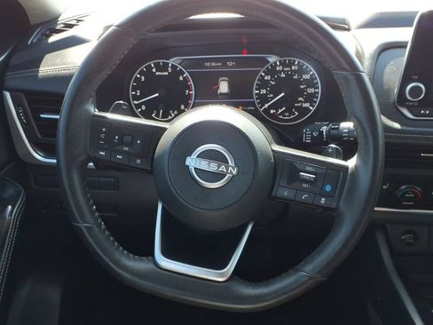 Used 2024 Nissan Rogue SV w/ SV Premium Package FWD image 15