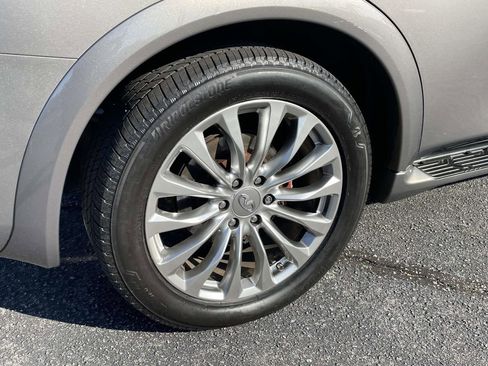 Used 2016 INFINITI QX80 Luxe w/ 22" Wheel Package image 7