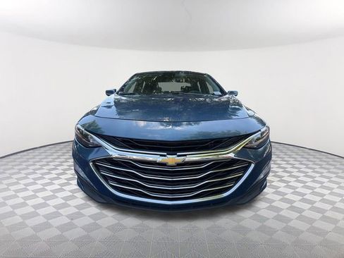 Used 2024 Chevrolet Malibu LT FWD image 2